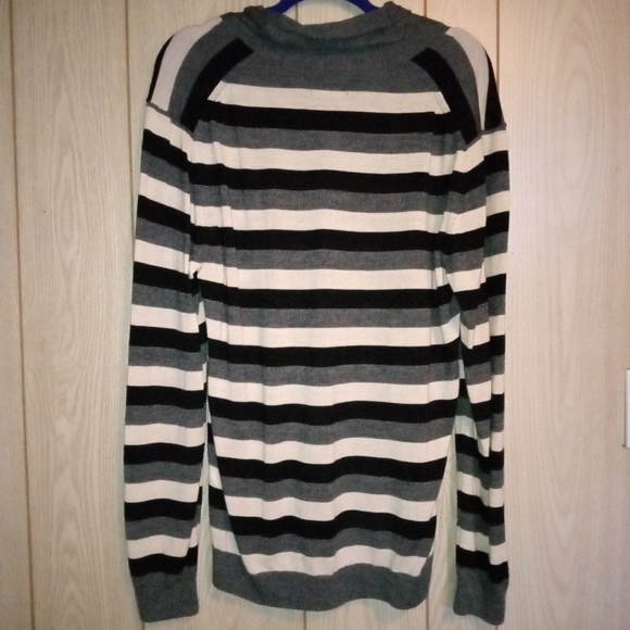 Armani Exchange Shawl Neck Thin Sweater - Picture 7 of 7